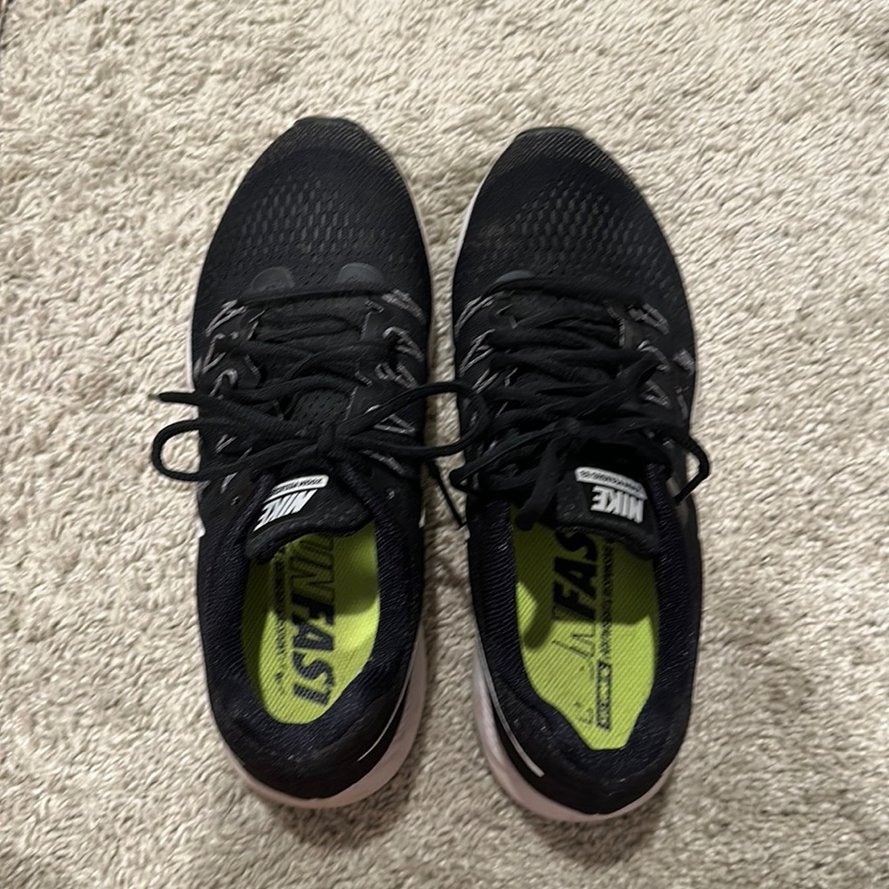 Nike Zoom Pegasus Tennis Shoes